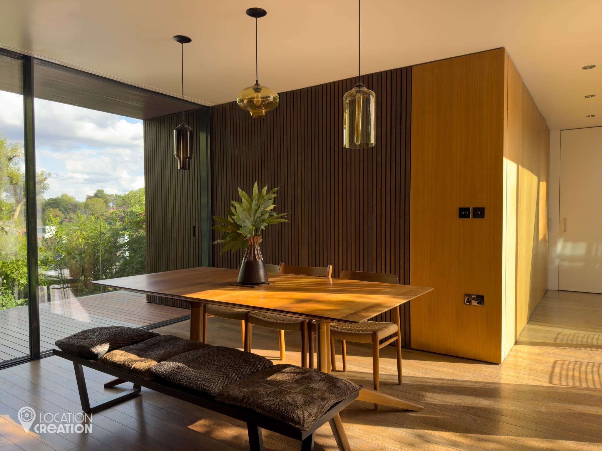 Location CreationKingsley Placedining Corridor