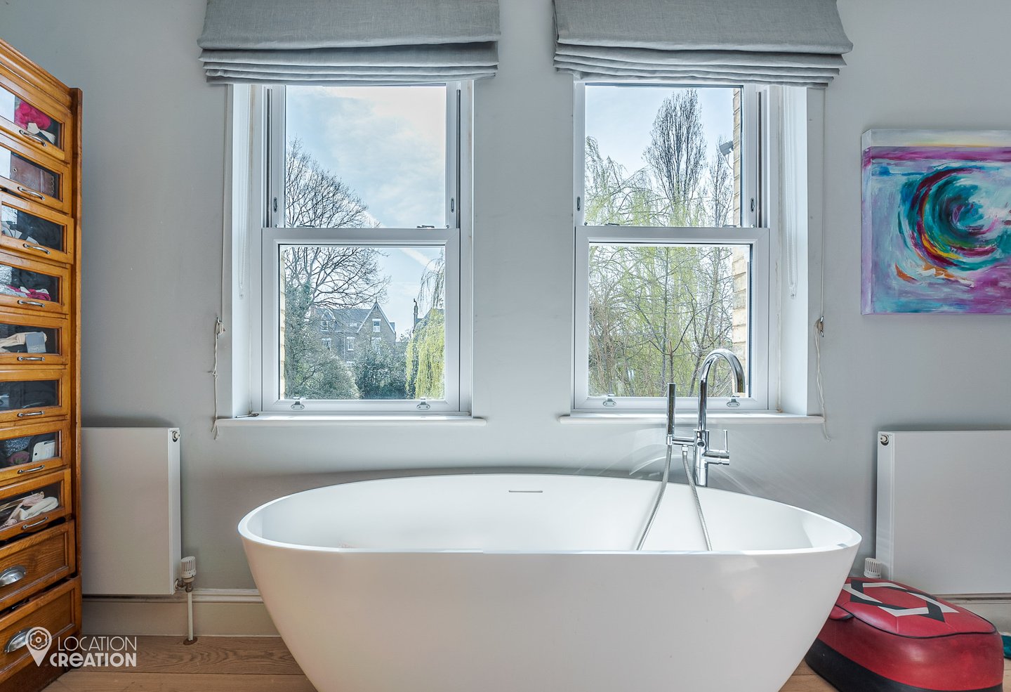 Location Creation Lime And Pink Bathroom