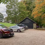 Location CreationLake Houseparking