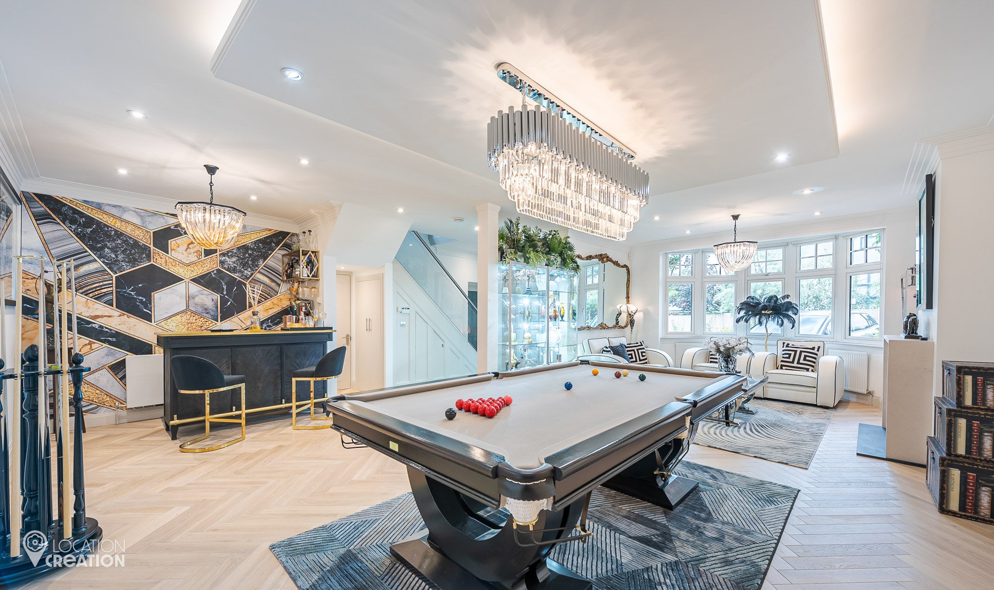 Location Creation Barnet House Pool Table And Bar