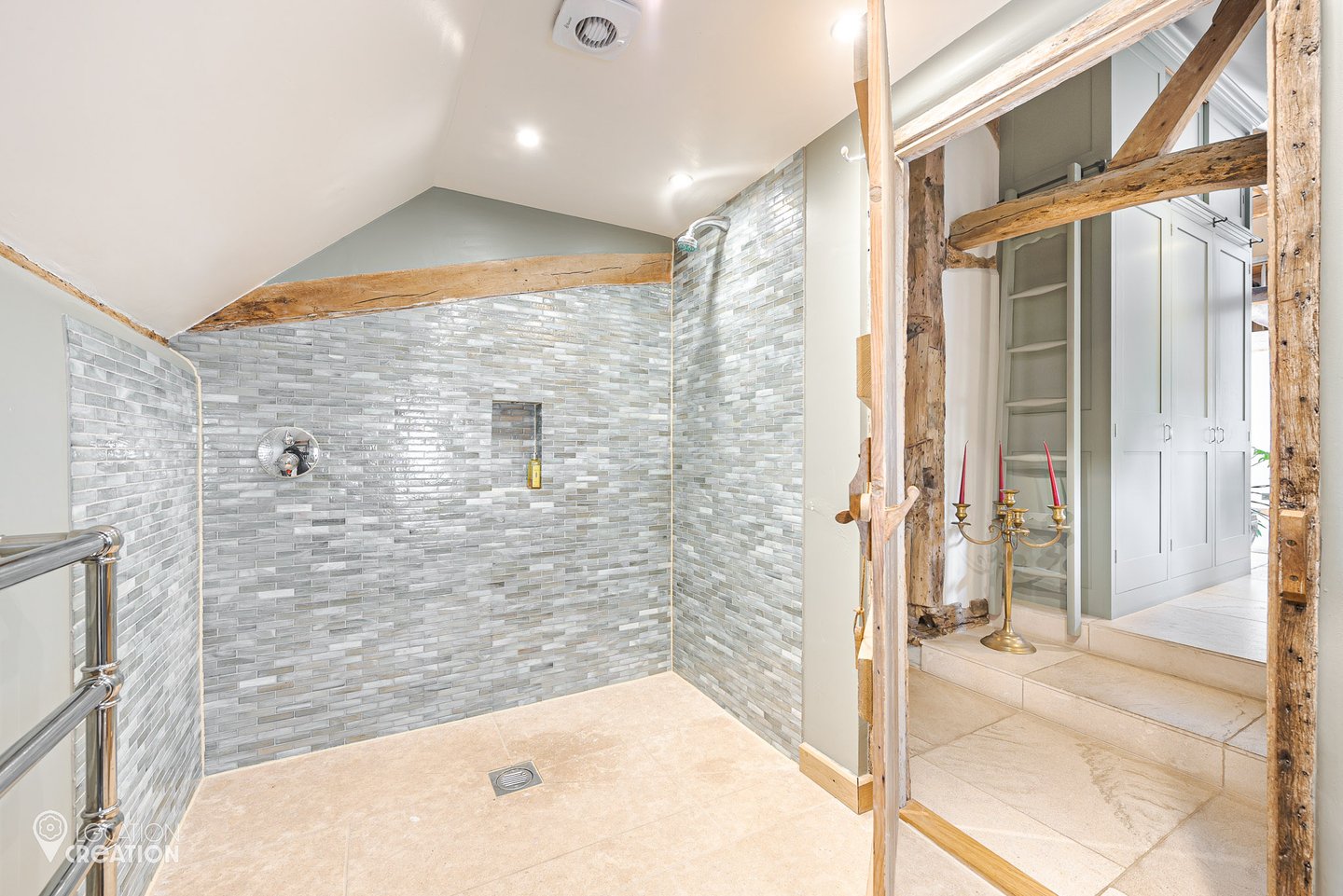 Location Creation Berrys Maple Family Bathroom