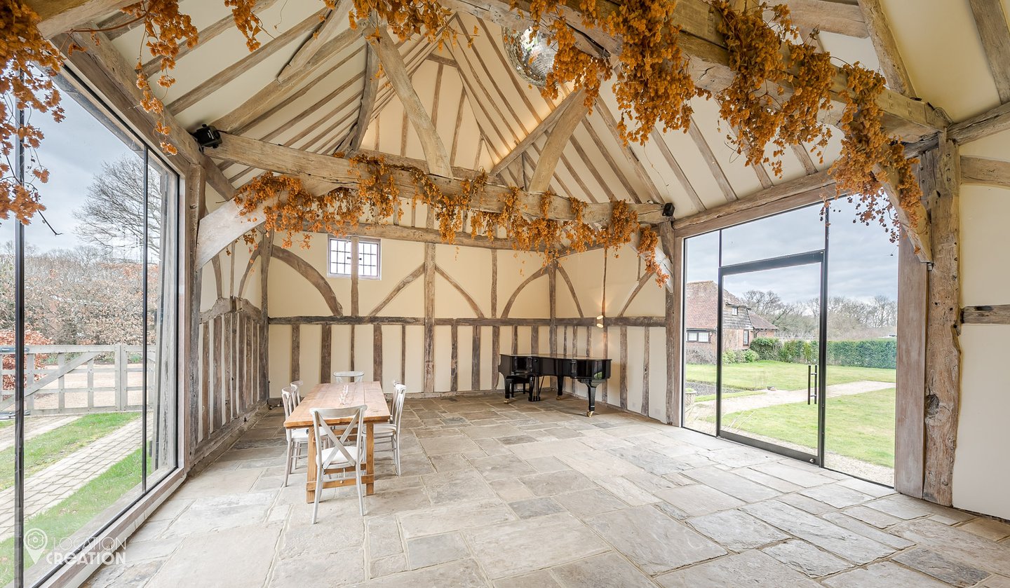 Location Creation Silver Slide Barn