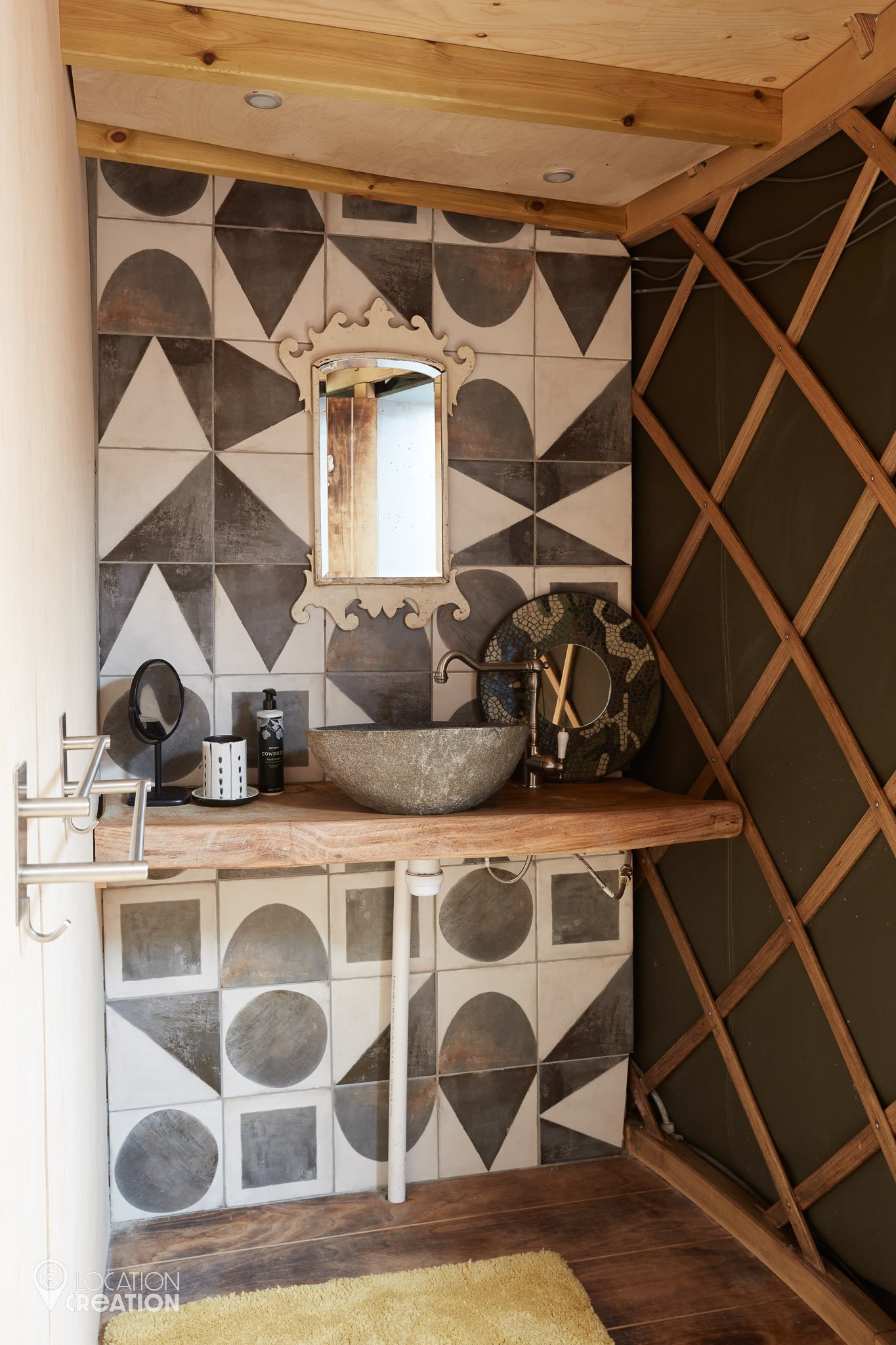 Location Creation Isle Of Wight Yurts Loo