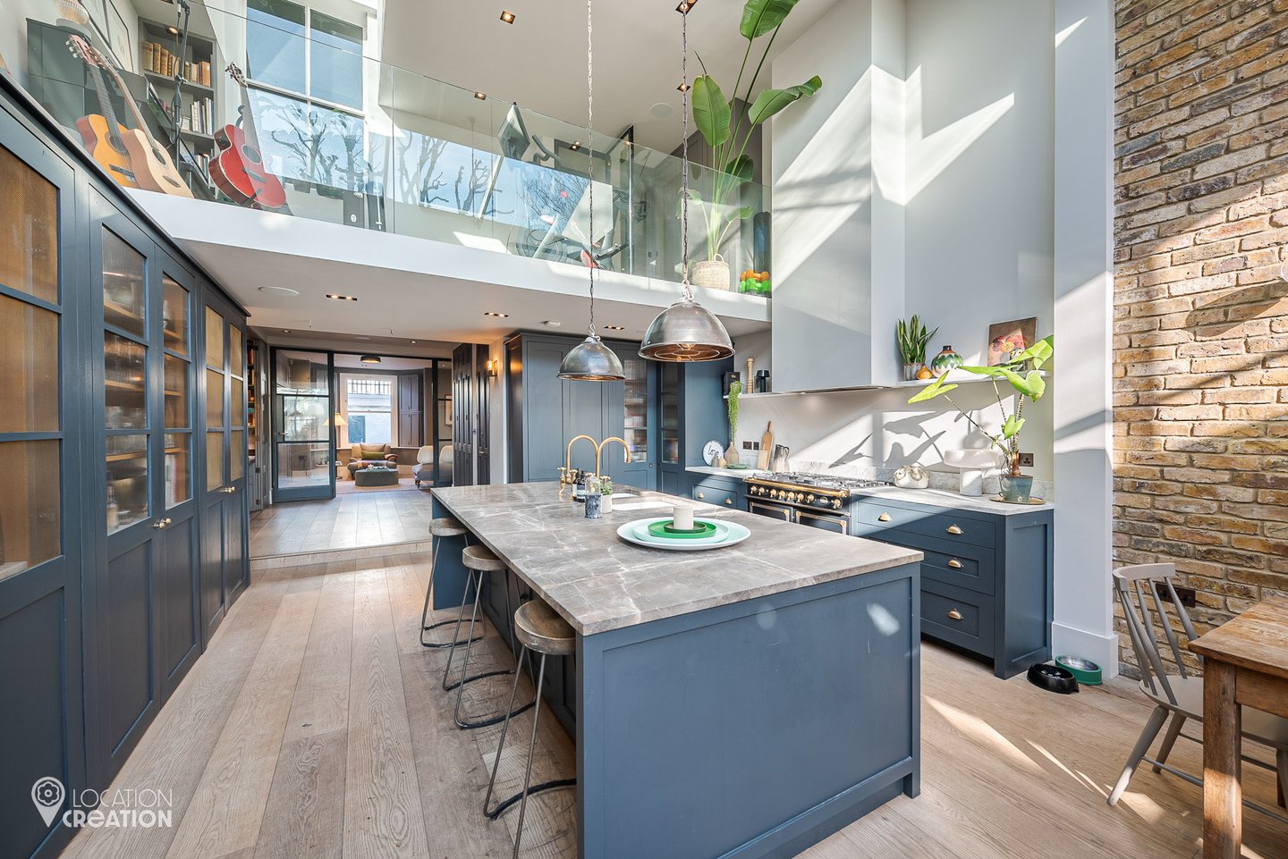 Location Creation Eglantine Kitchen And Dining