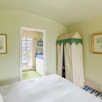 Location Creation St Peters Square Bedroom