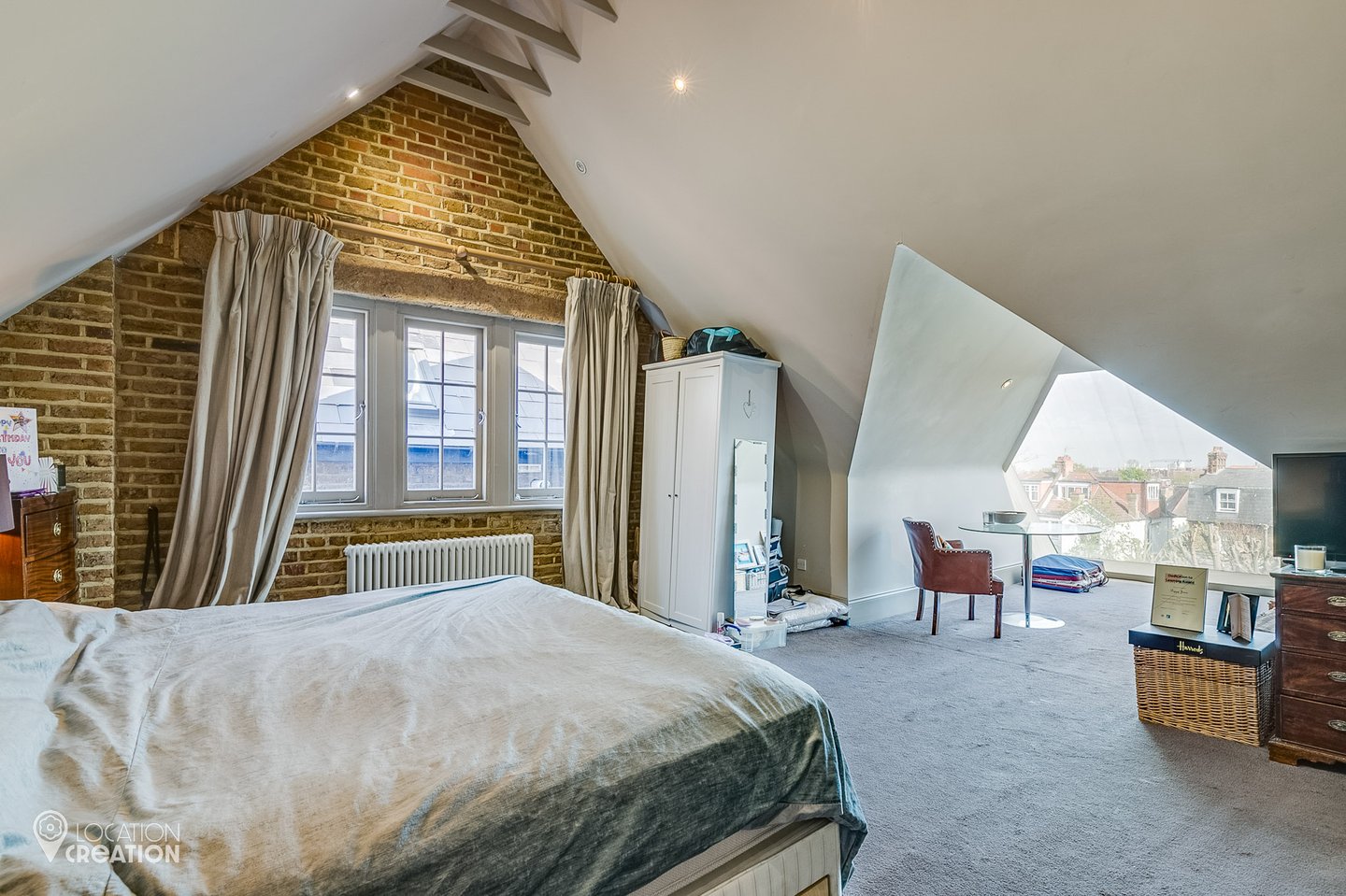 Location Creation Telford Park Bedroom