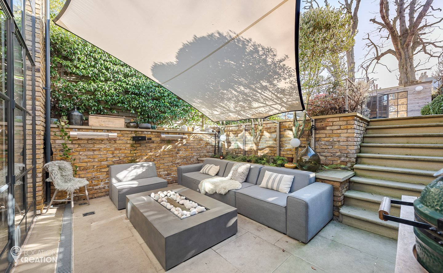 Location Creation Eglantine Outdoor Seating
