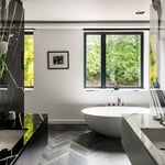 Location CreationBelsize House NWMaster Ensuite Tub