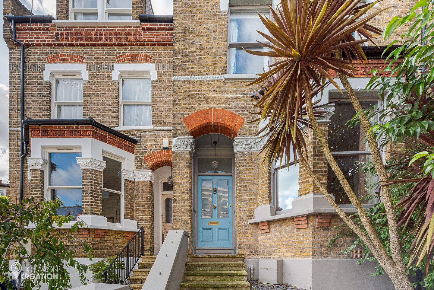 Location Creation Lyndhurst Grove Front Of Prop
