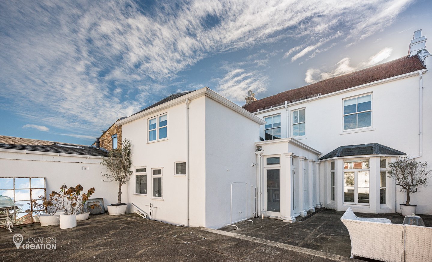 Location CreationWillow Houseexterior