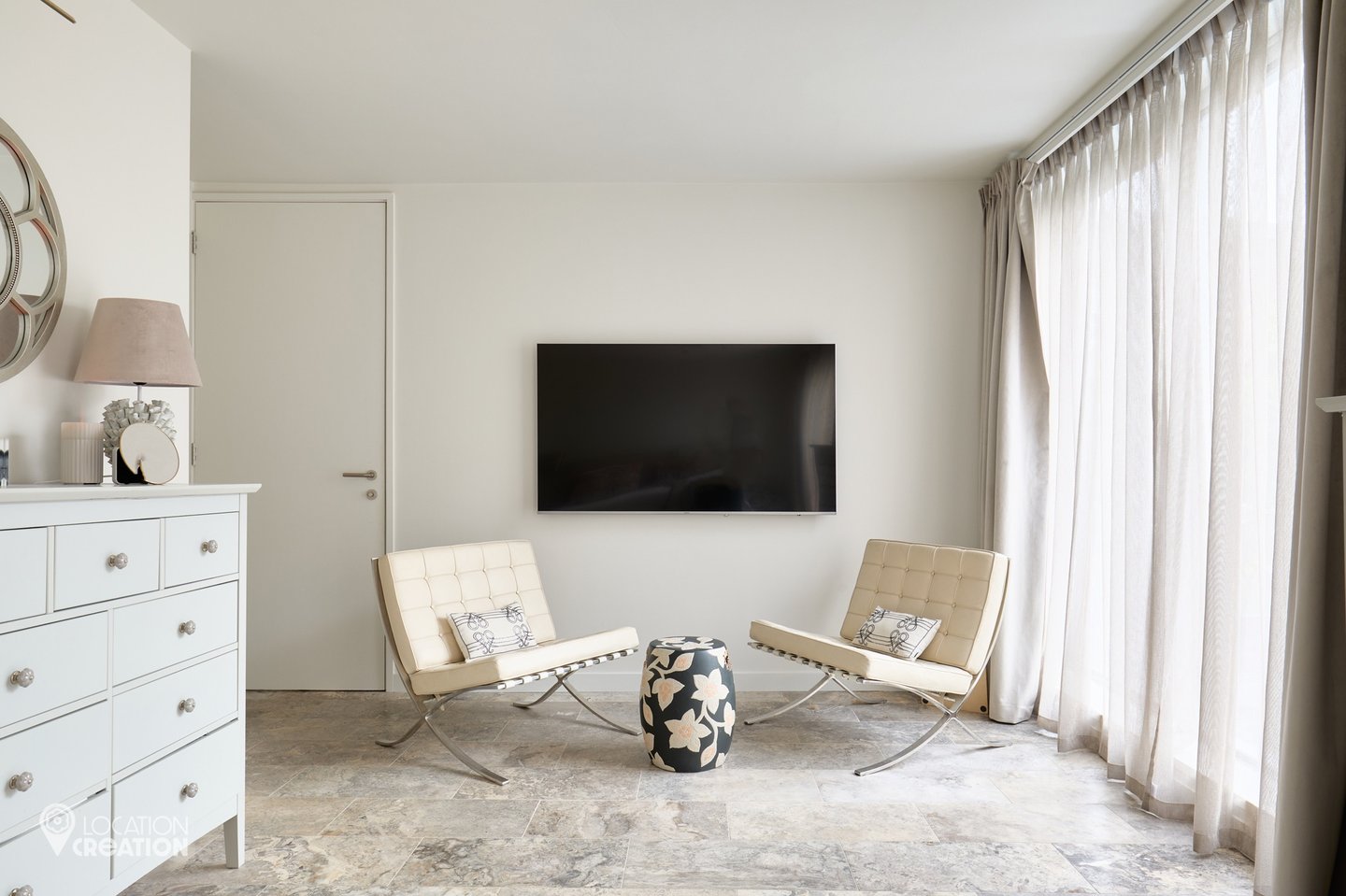 Location CreationChiswick Dockmaster Bed Tv