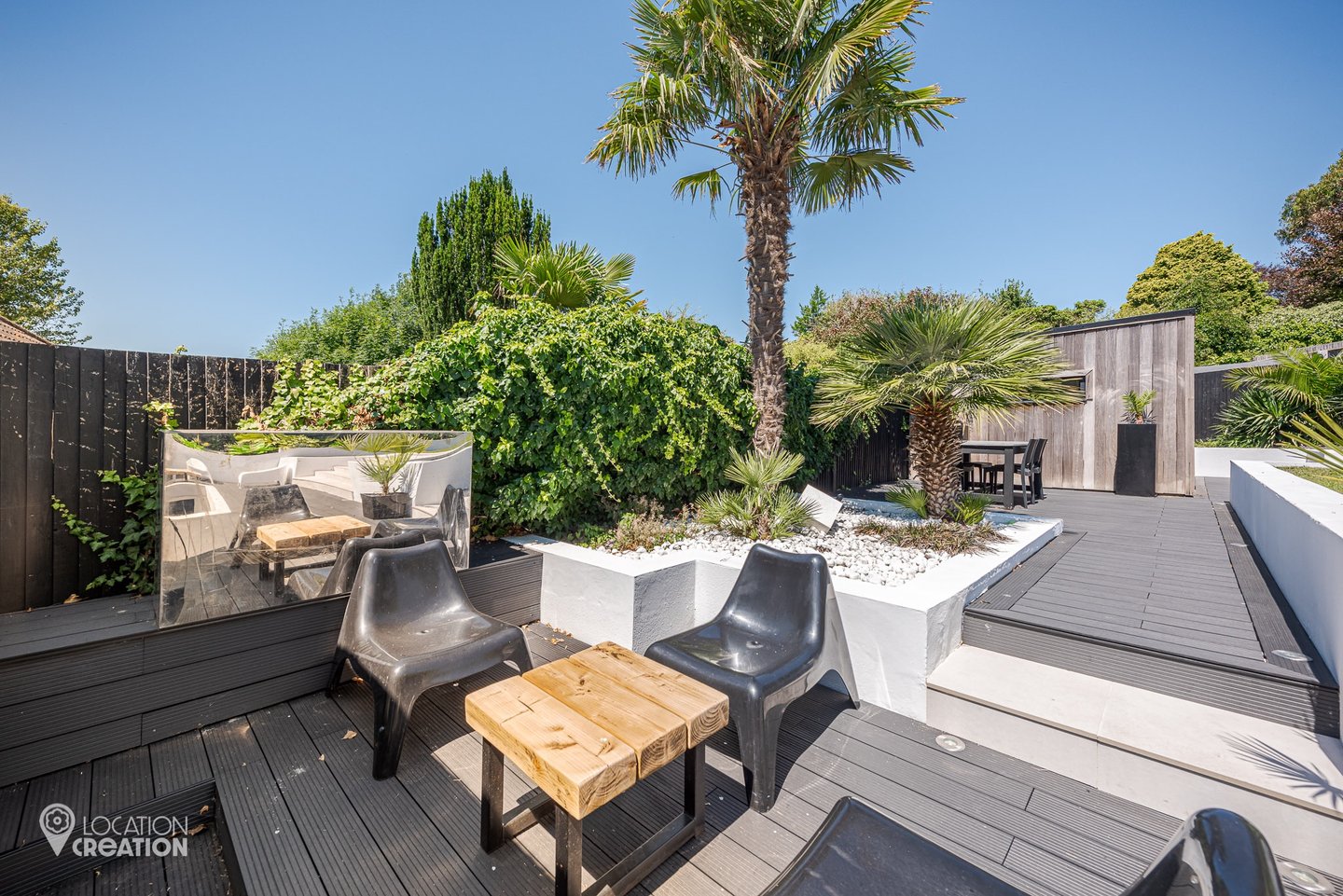 Location CreationHove HouseOutdoor Dining Alt