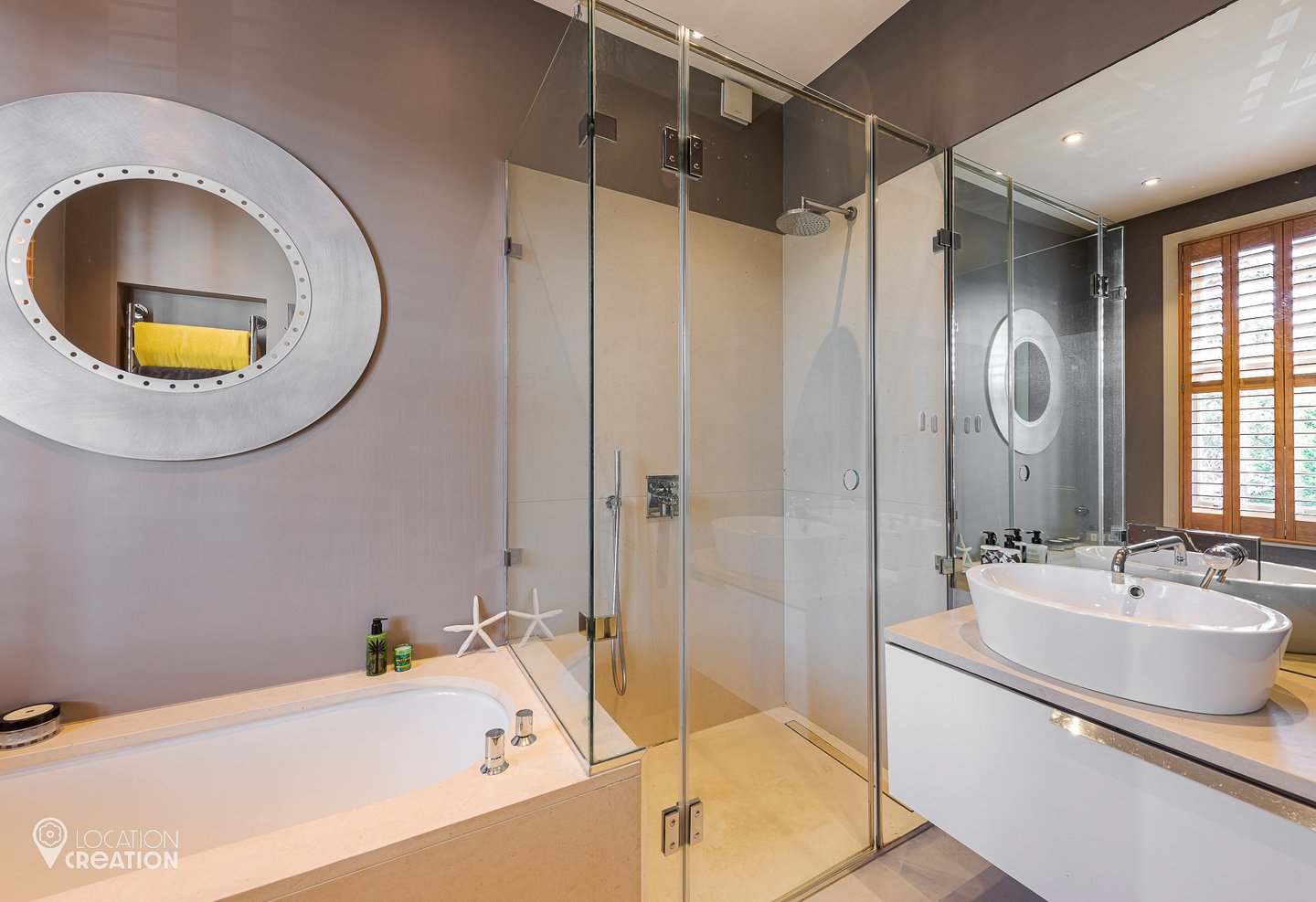 Location Creation Blenkare Bathroom