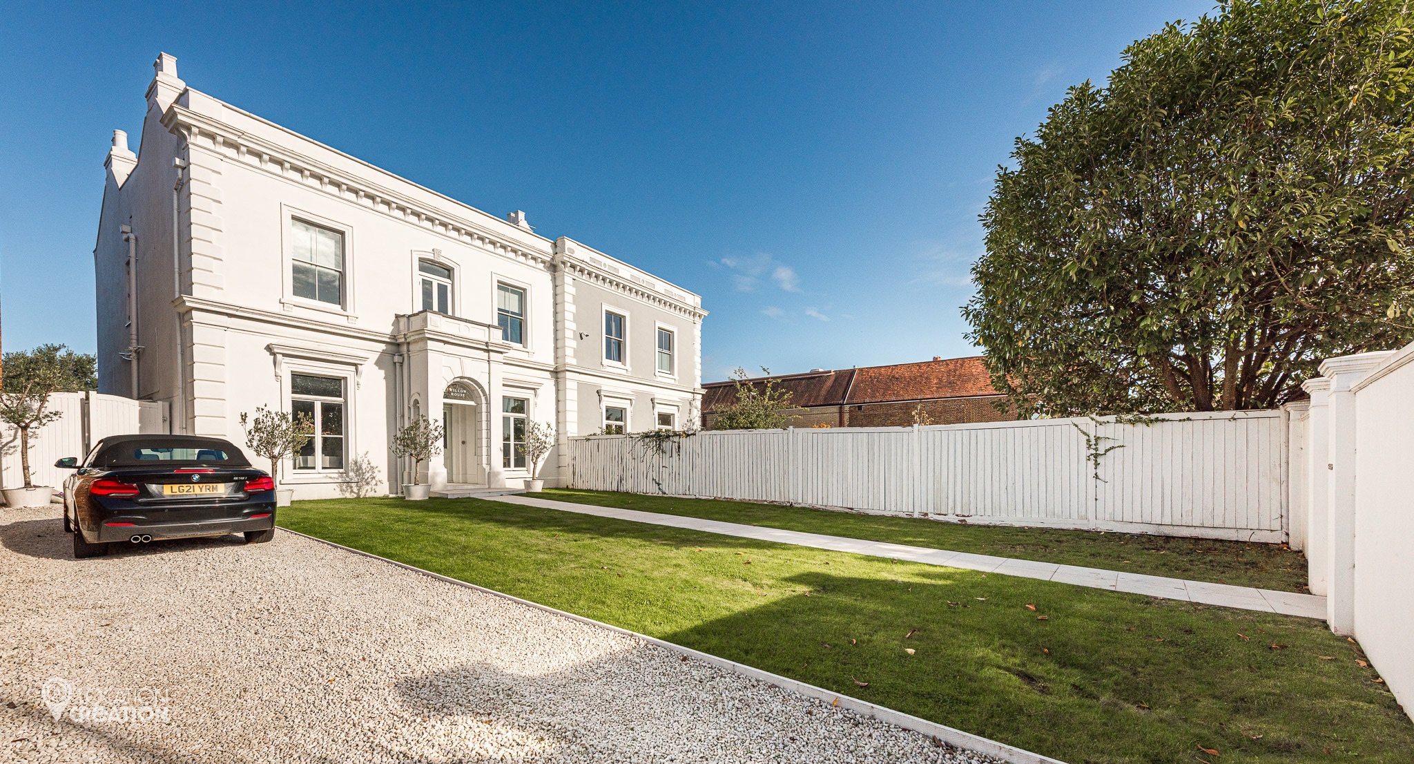 Location CreationWillow HouseFront