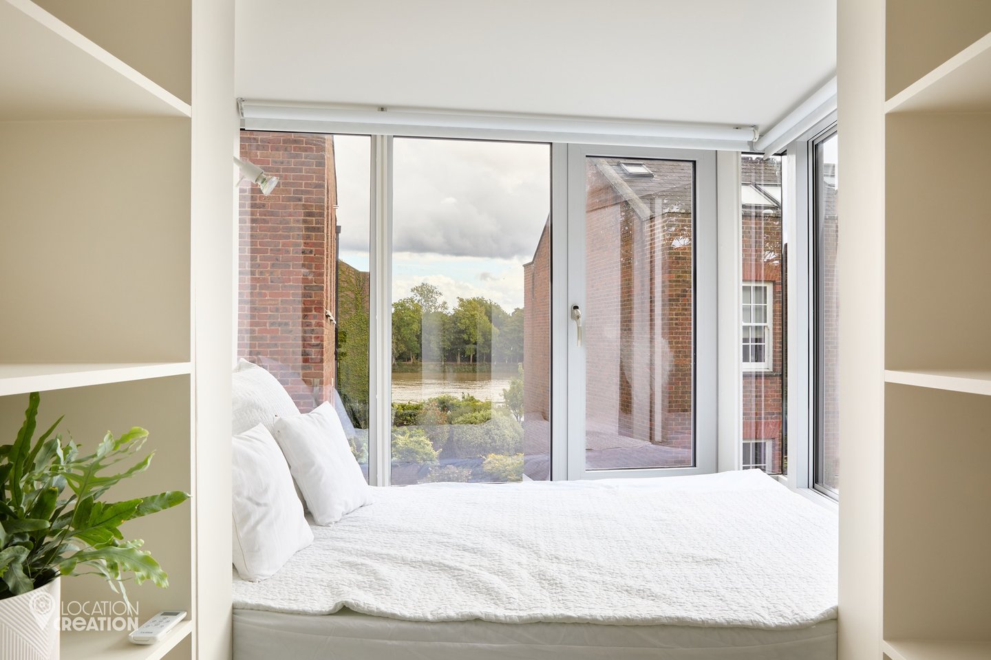 Location CreationChiswick Dockbedroom