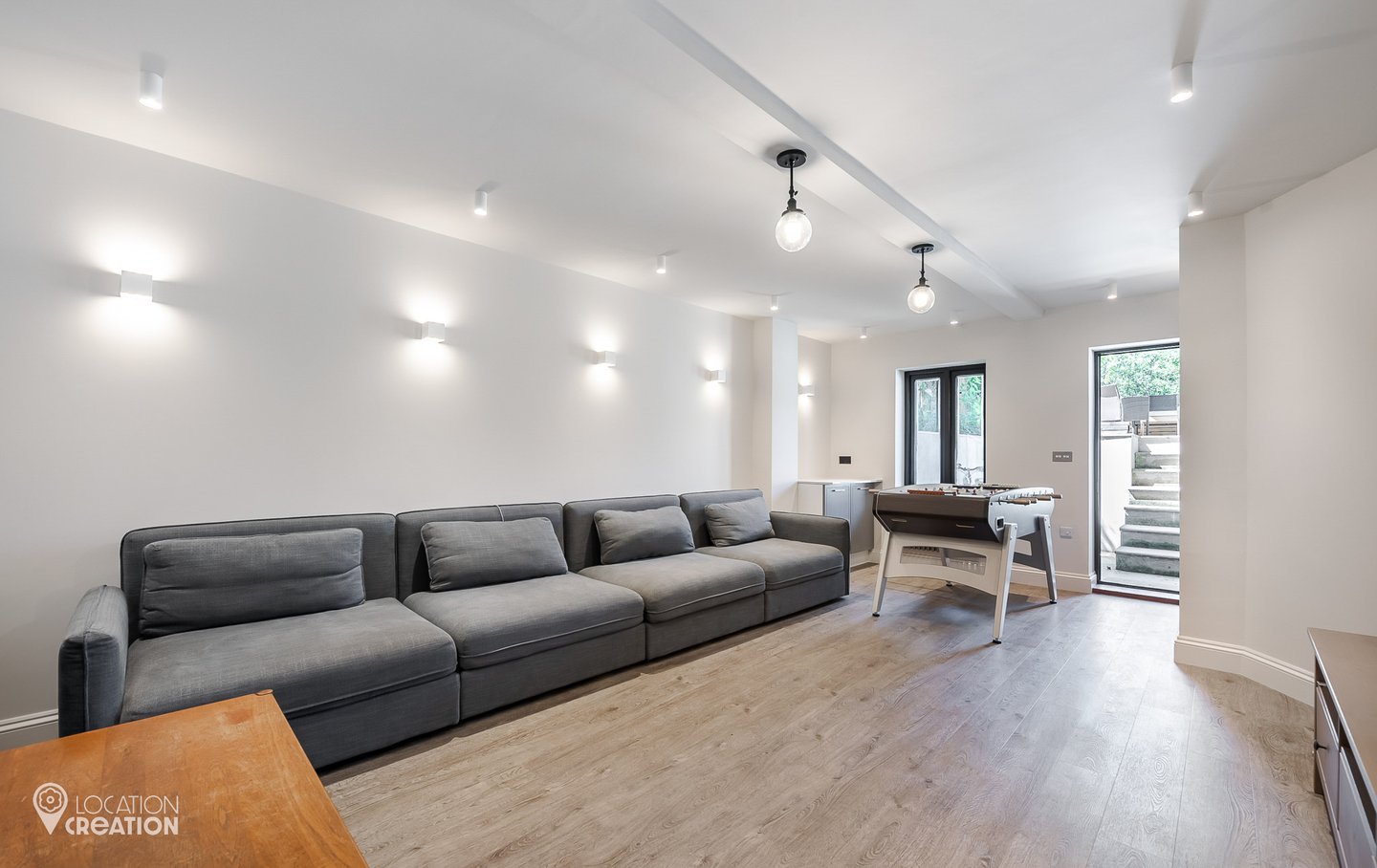 Location Creation Becmead Tv Room