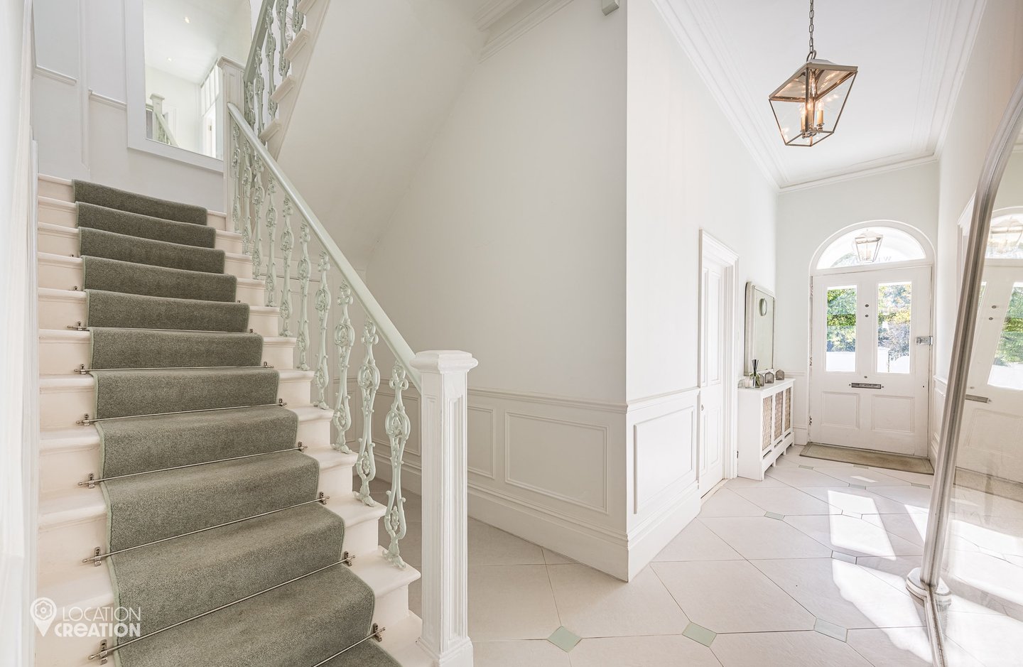 Location CreationWillow Houseentrance