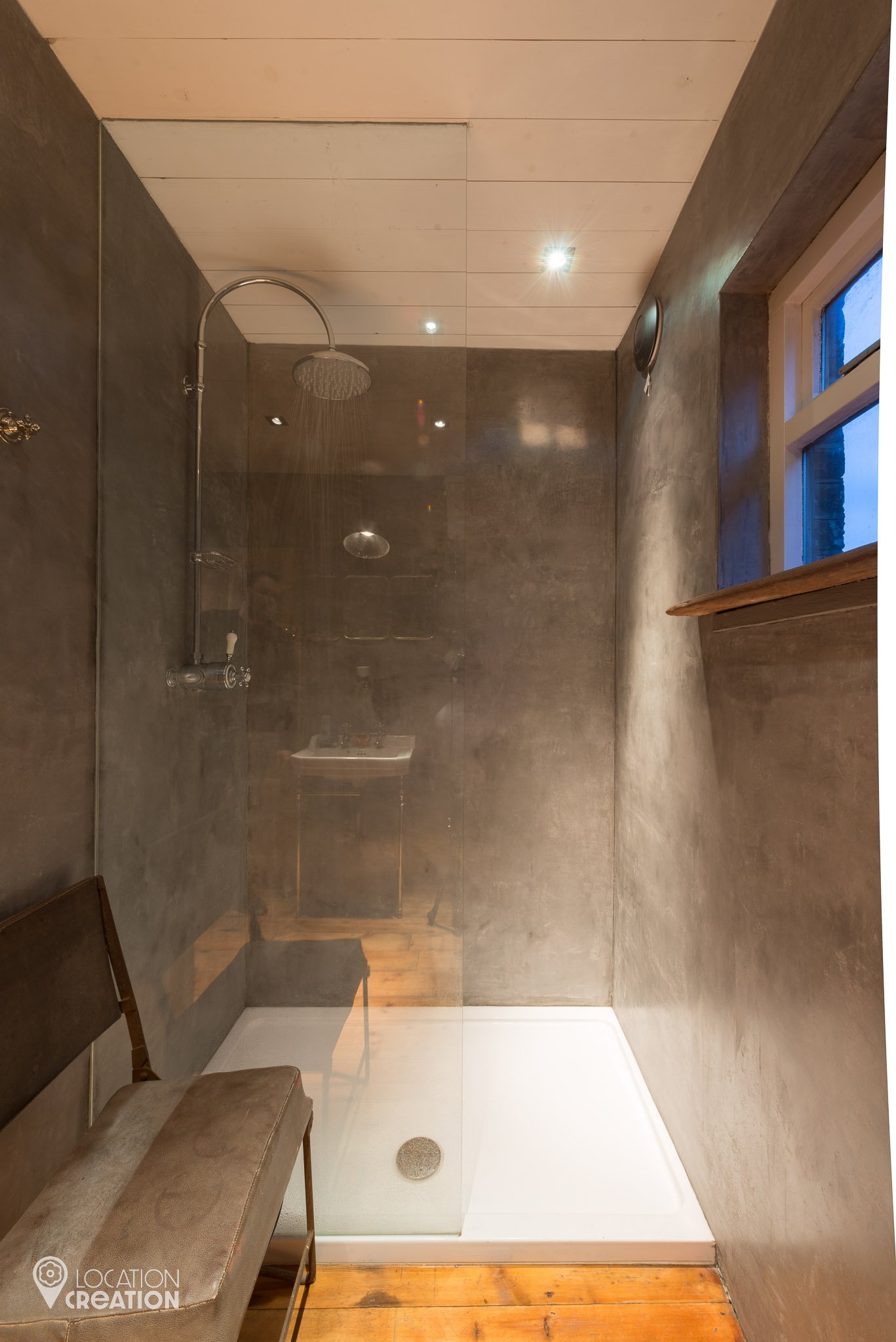 Location Creation Whitestable Seafront Shower Room