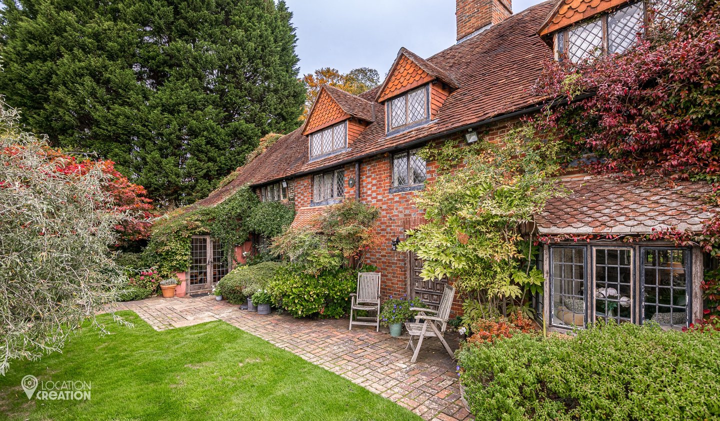 Location CreationLake Houseexterior