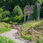Location Creation Manor View Garden And Walkway