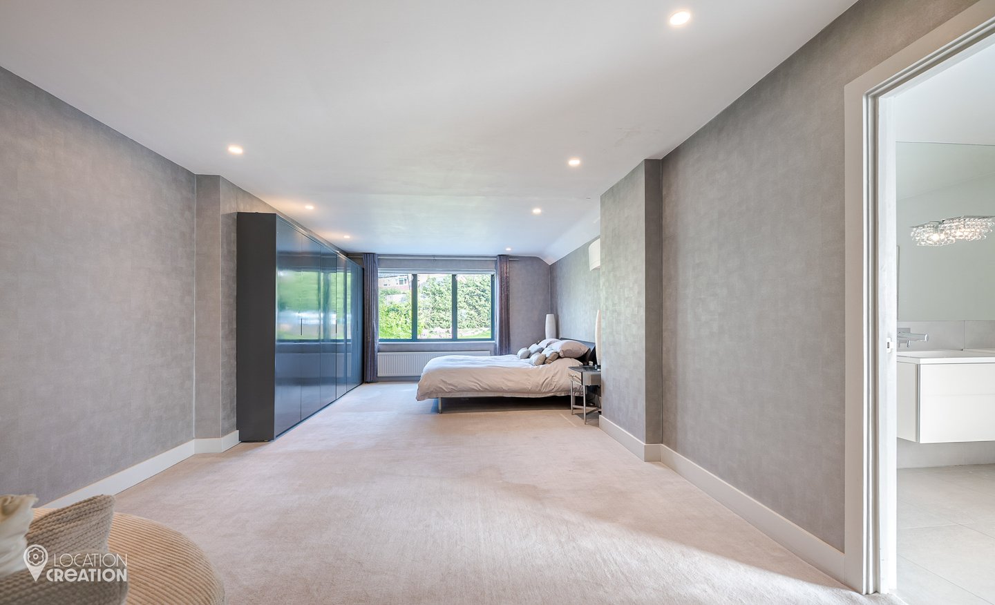 Location Creation College Road Master Bedroom