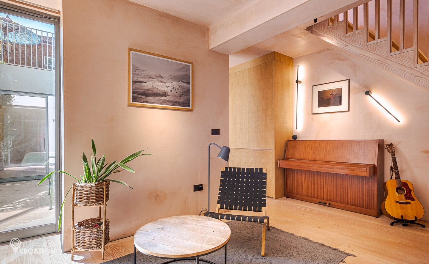 Location Creation Hackney House Reception