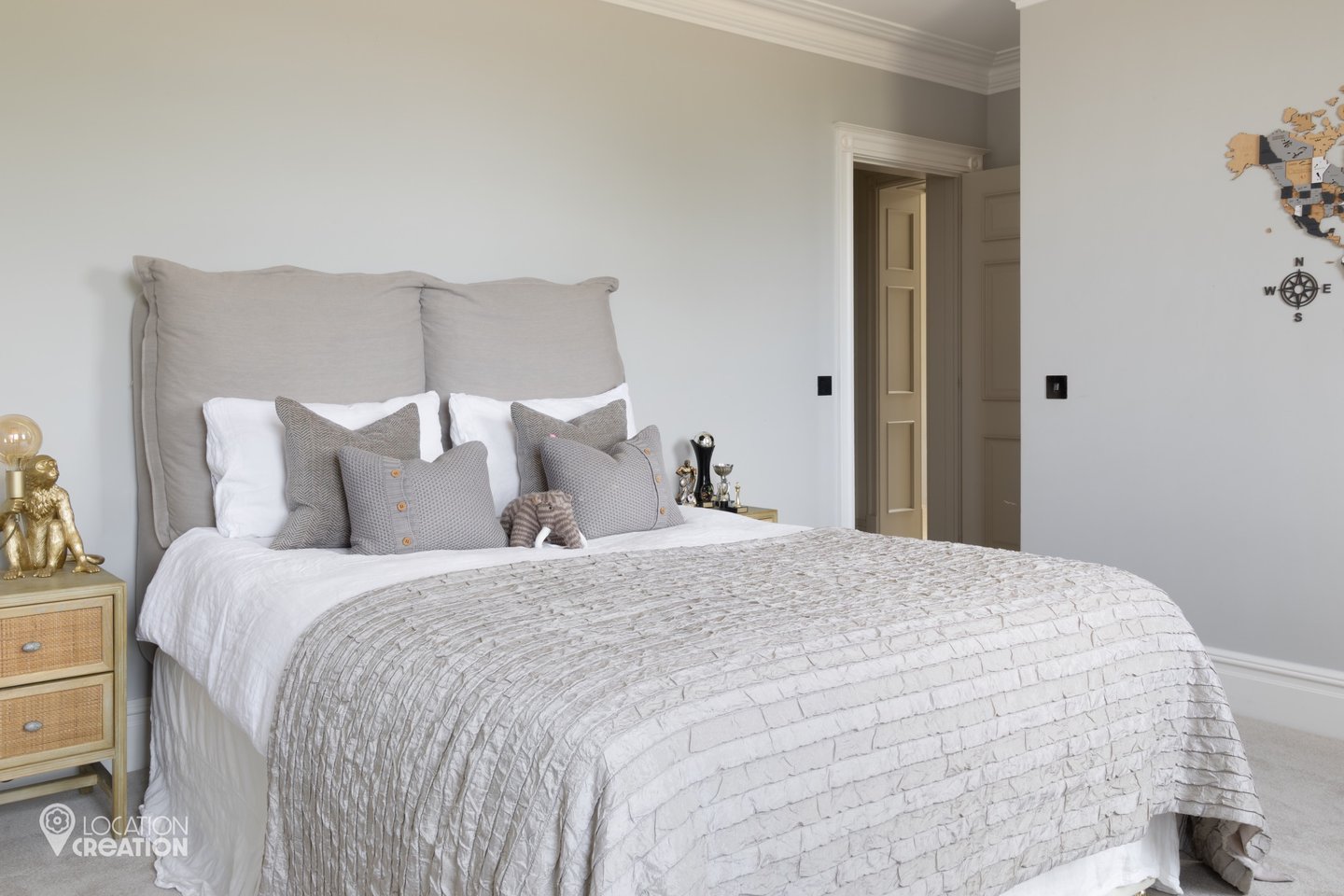 Location CreationRegency HouseBedroom