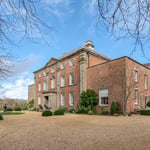 Location Creation Ravenstone Hall Front Of Prop