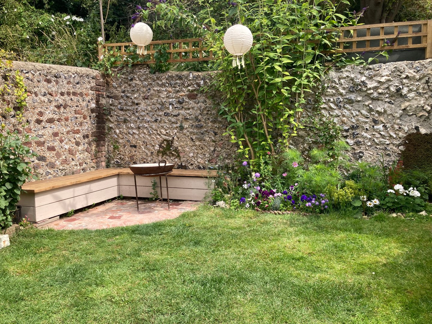 Location Creation Brighton Garden Seating