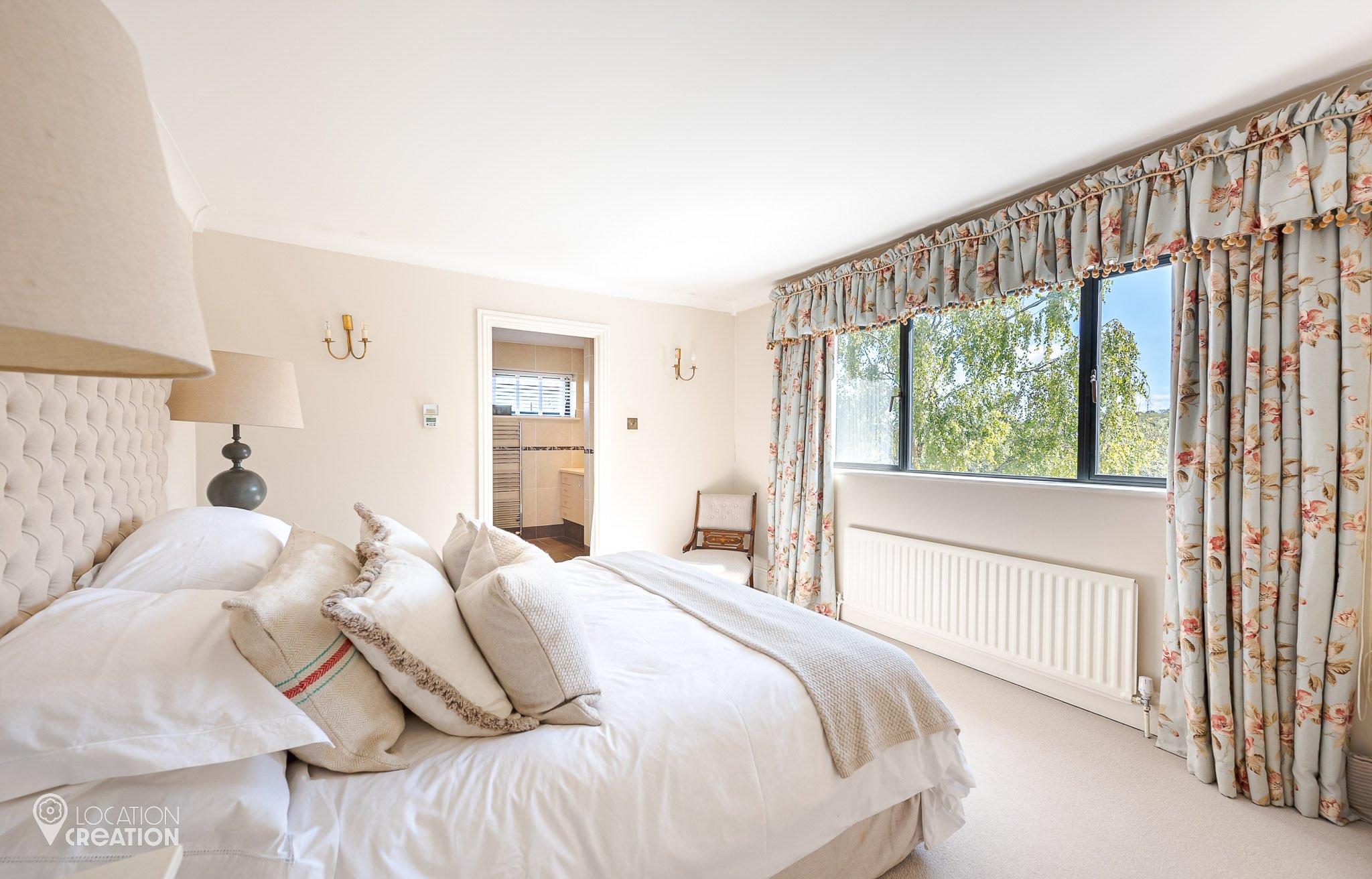 Location Creation The Chalet Bedroom