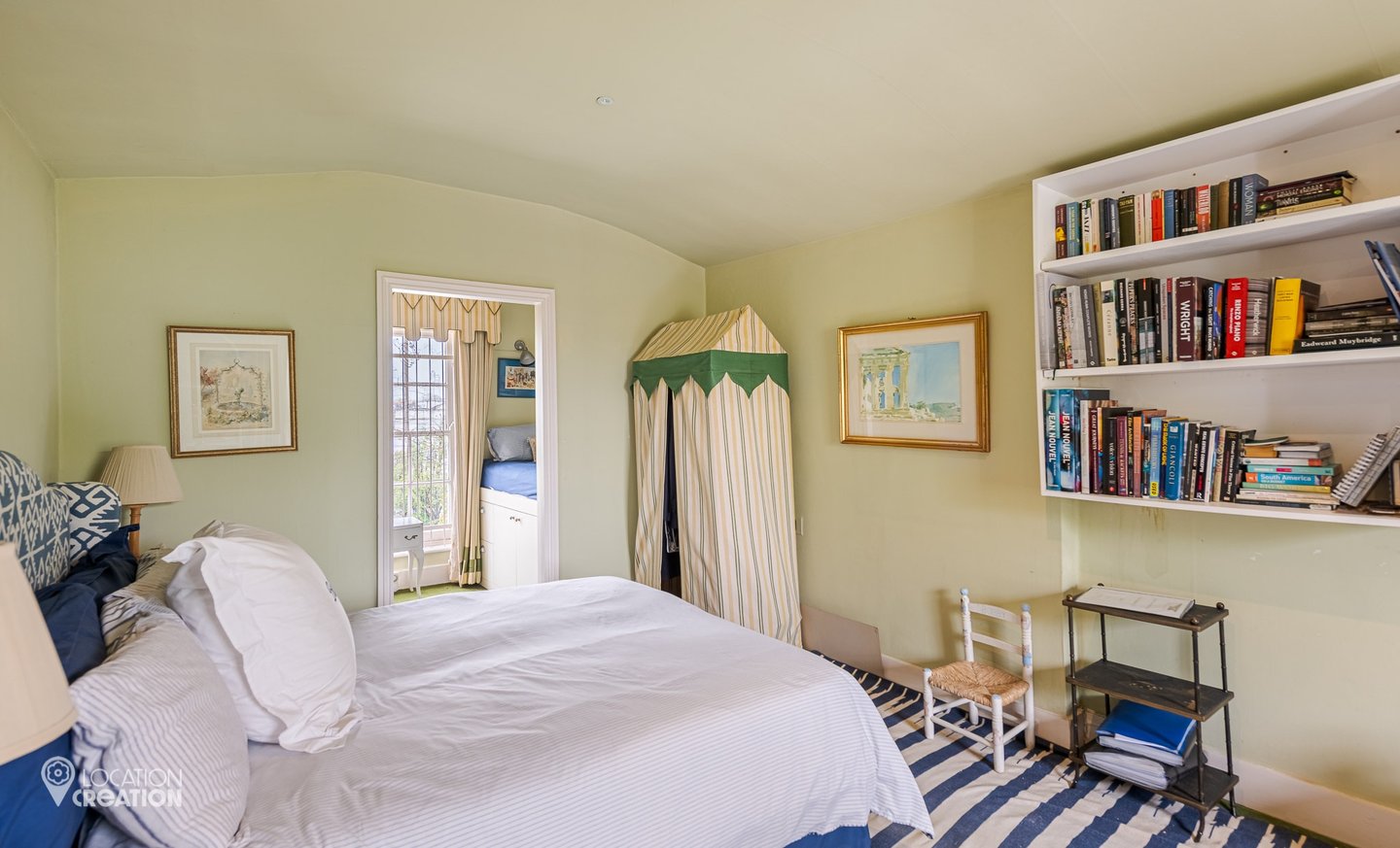 Location Creation St Peters Square Bedroom