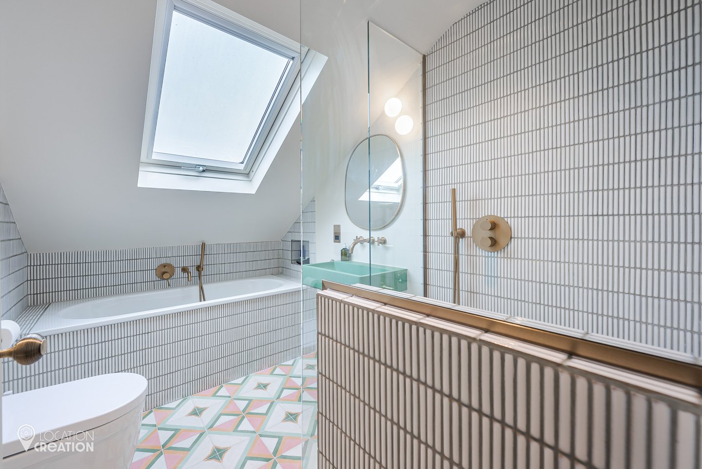 Location Creation Eglantine Bathroom