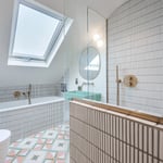 Location Creation Eglantine Bathroom