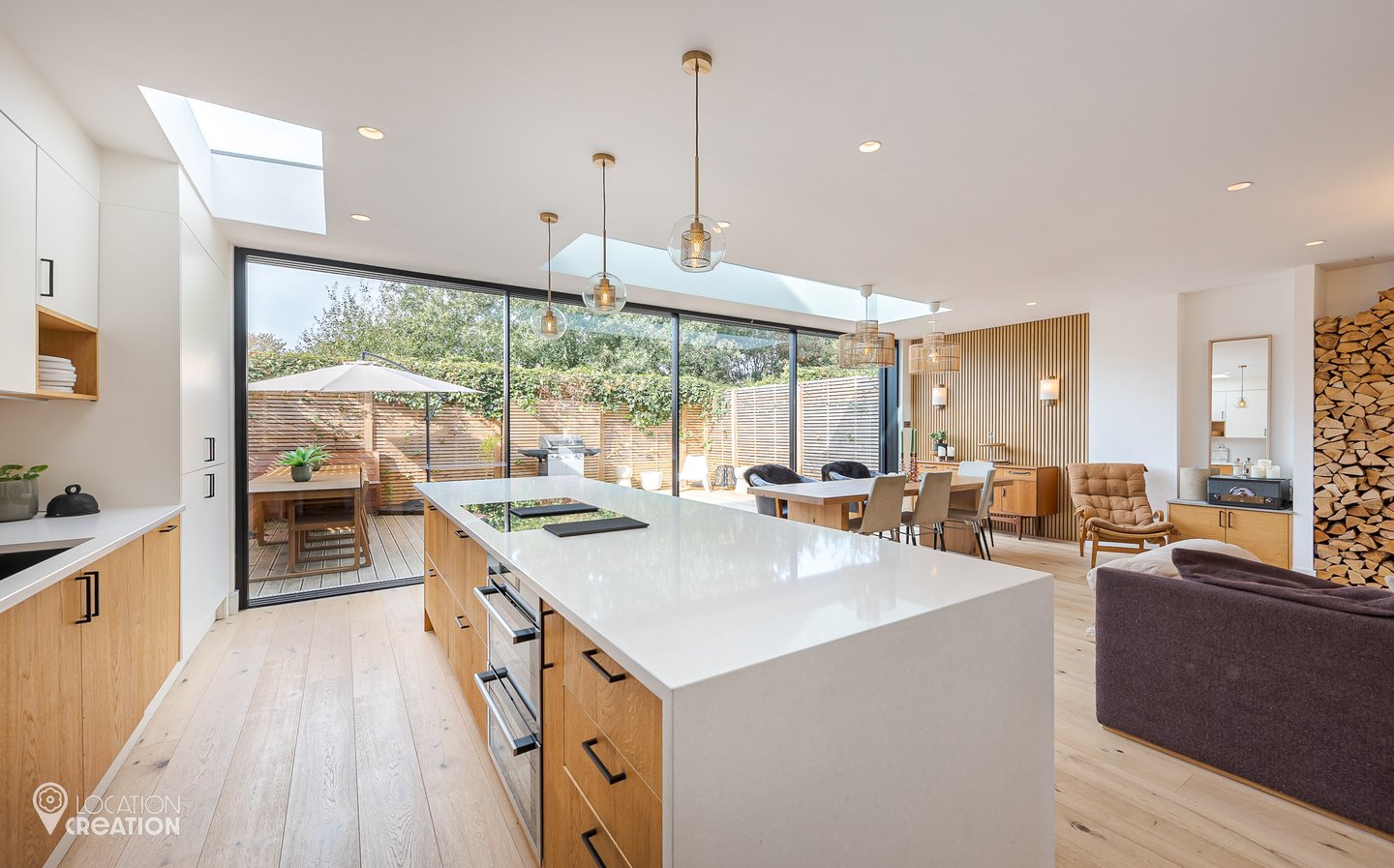Location Creation Groom Crescent Kitchen Island