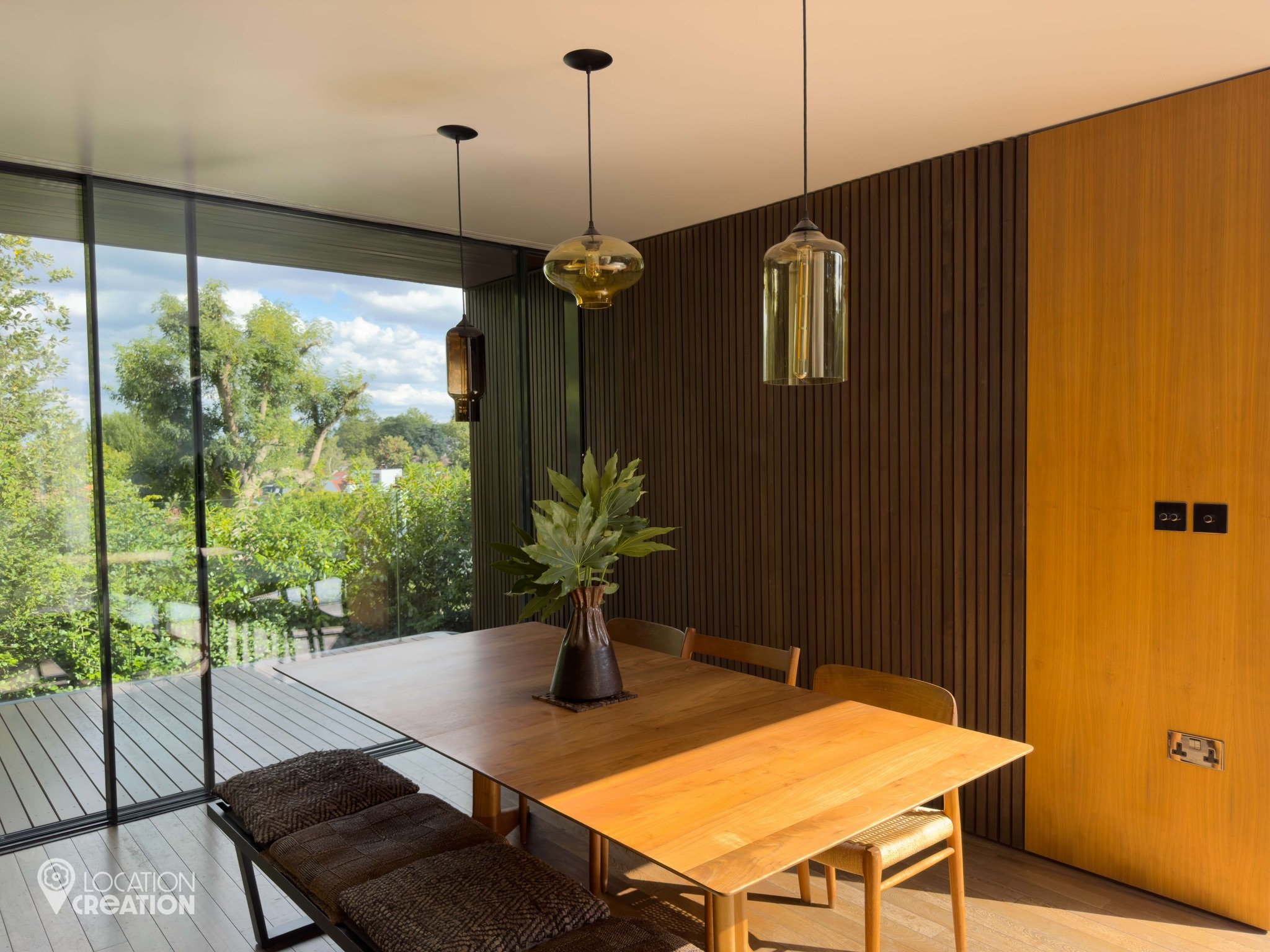 Location CreationKingsley Placedining Room