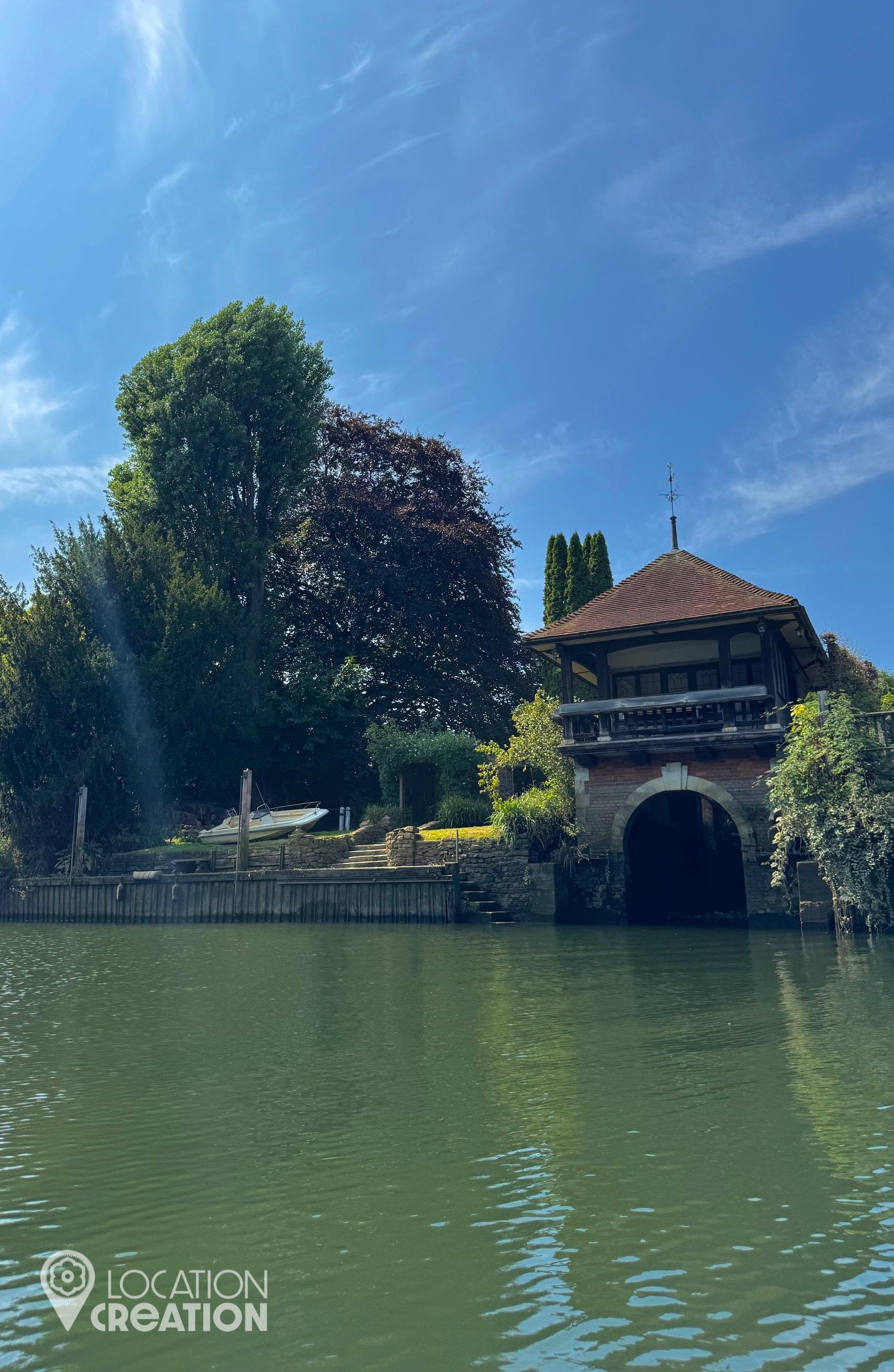Location CreationRiverside HouseBoathouse