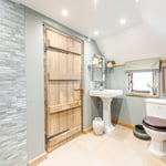 Location Creation Berrys Maple Family Bathroom