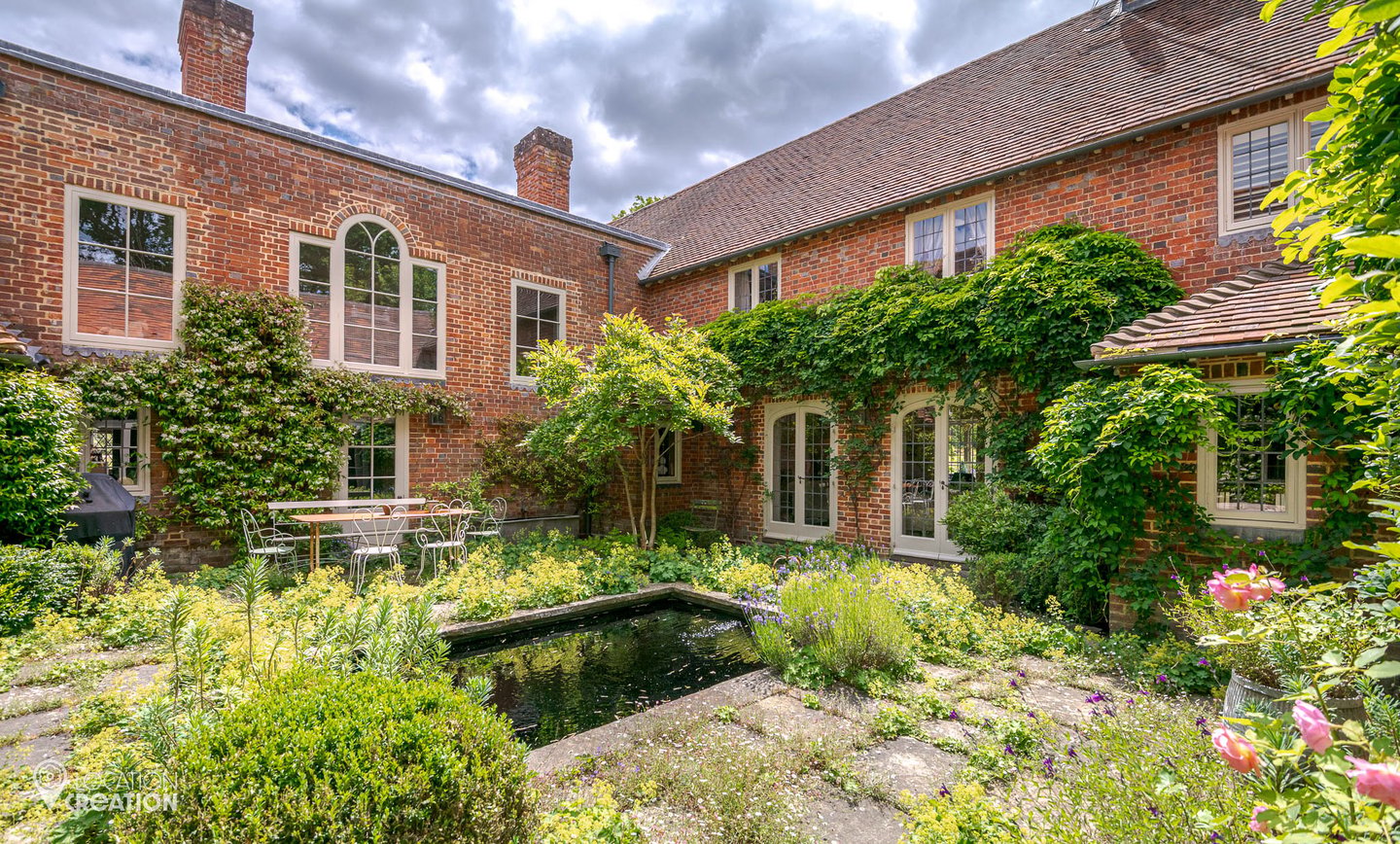 Location Creation Jacobean Manor Outdoors