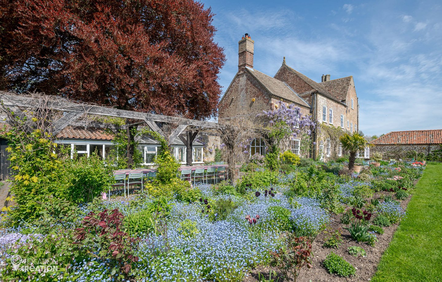 Location Creation Medieval Manor House Garden