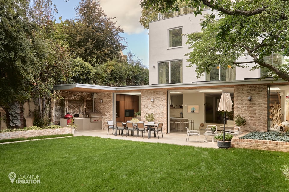 Location CreationChiswick Dockgarden