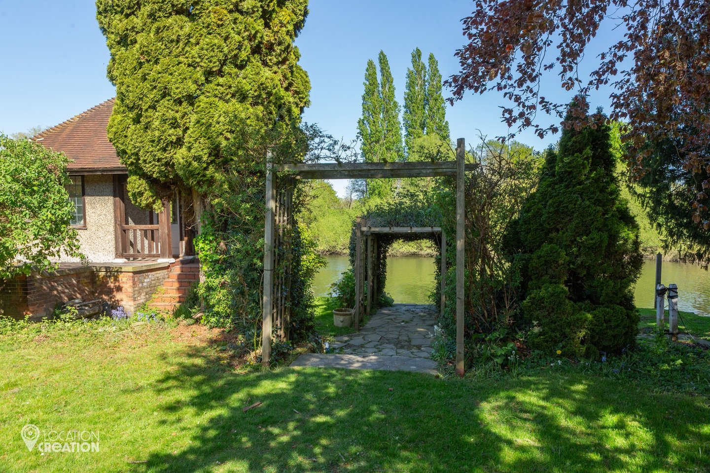 Location CreationRiverside HouseGarden