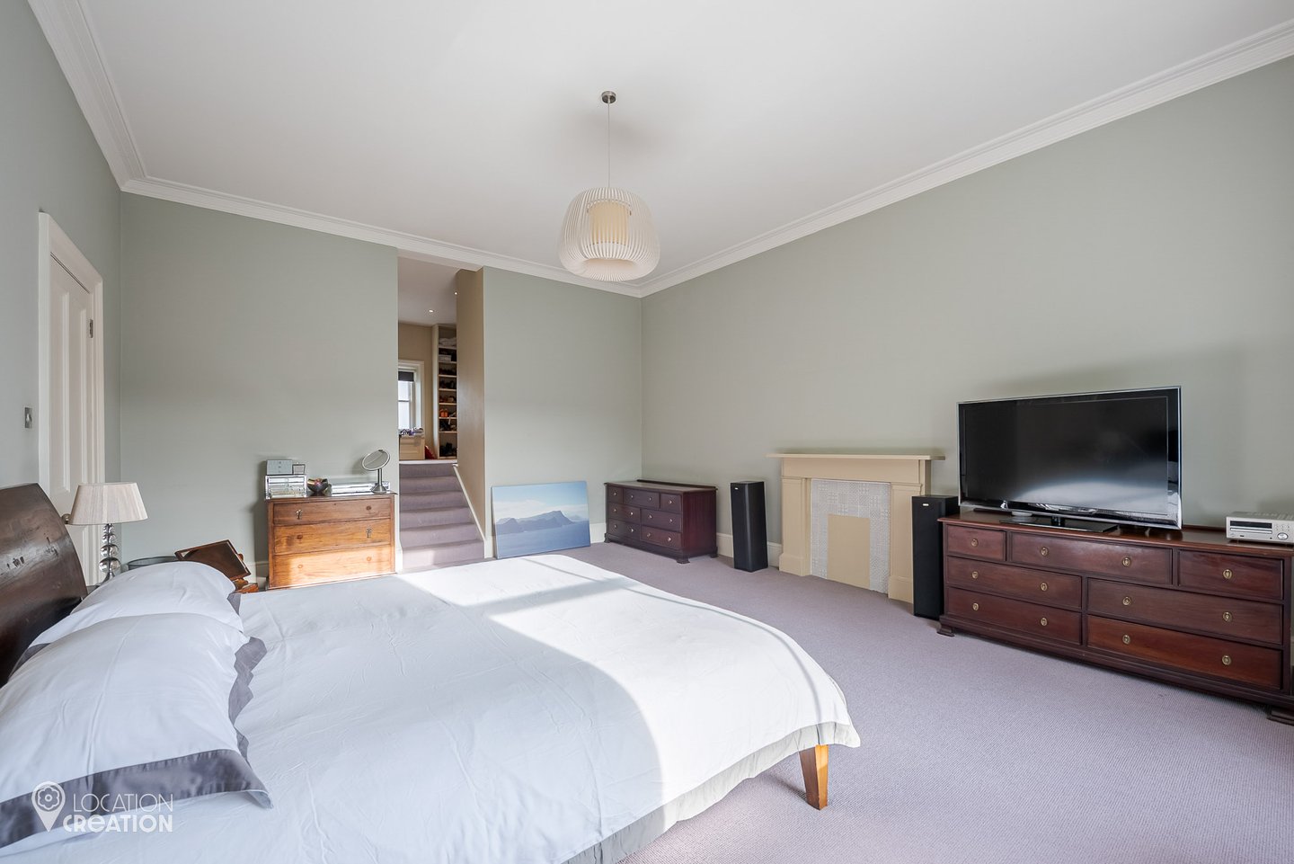 Location Creation West House Master Bedroom