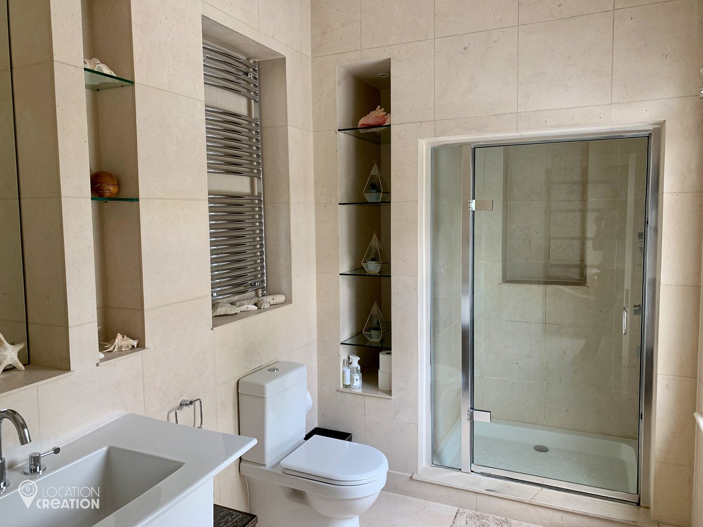 Location Creation Kirkstall House Bathroom