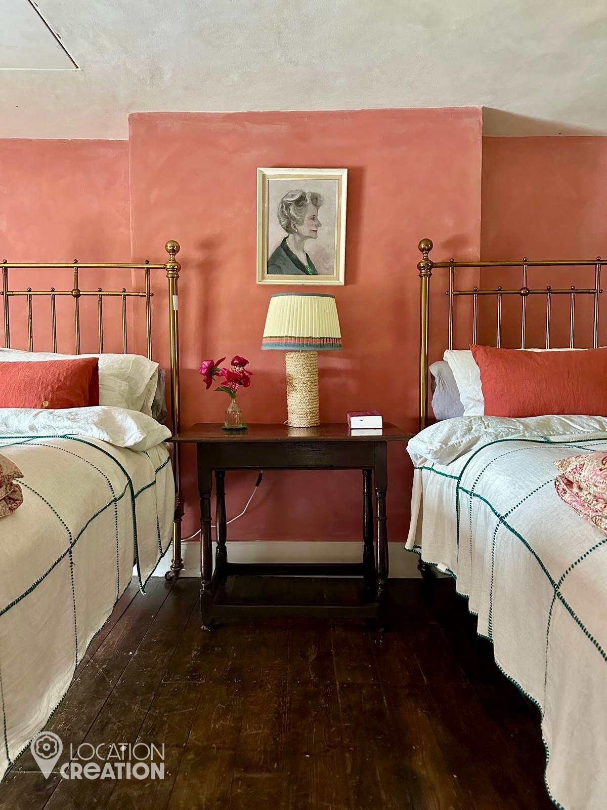 Location CreationGoetrered Bedroom