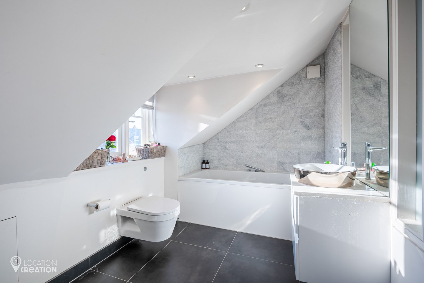 Location Creation Ritherdon Road Bathroom
