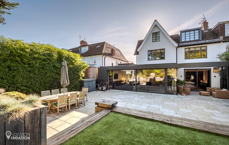 Location Creation Burcote Back Of Prop