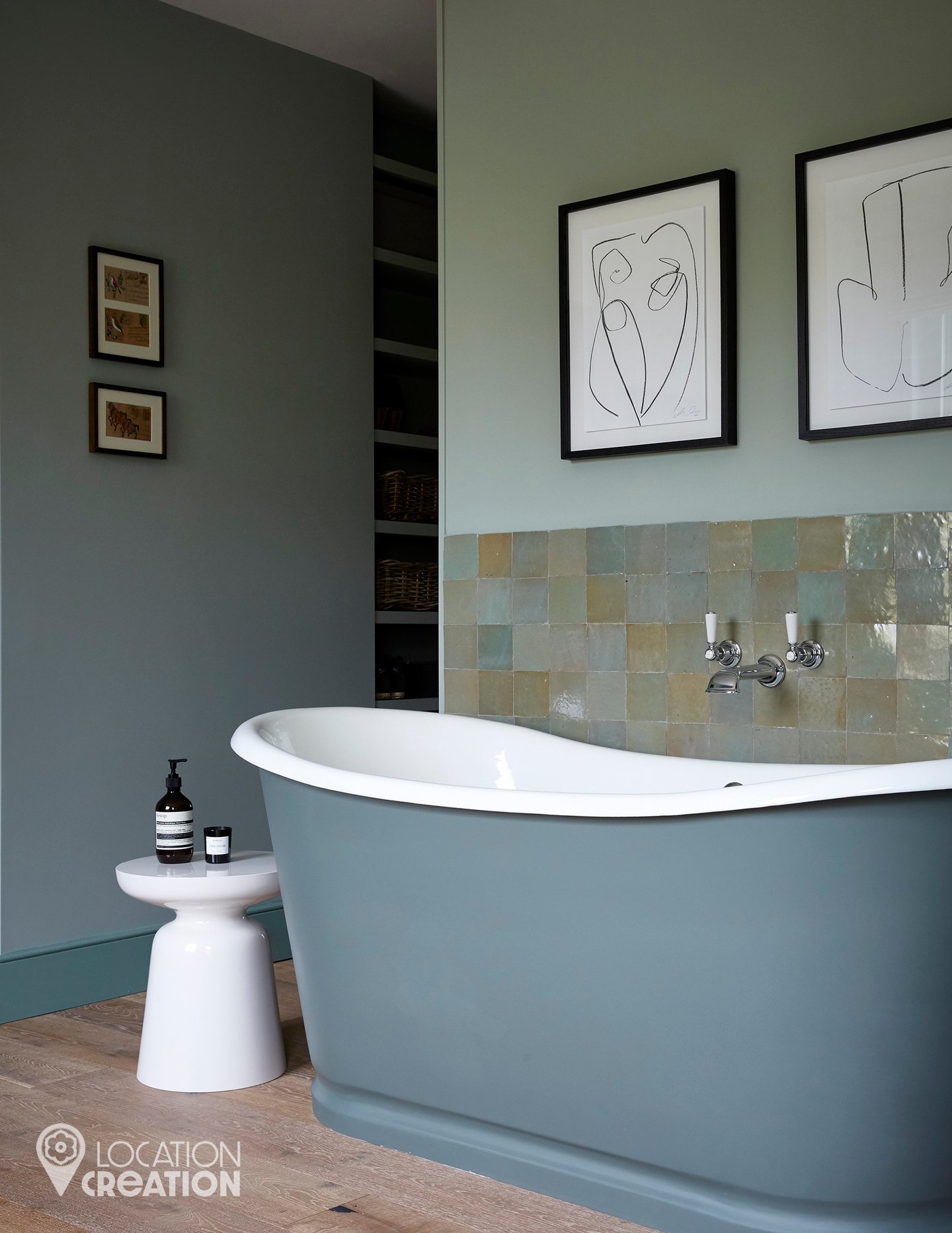 Location CreationBerkshire ManorBathroom  Tub