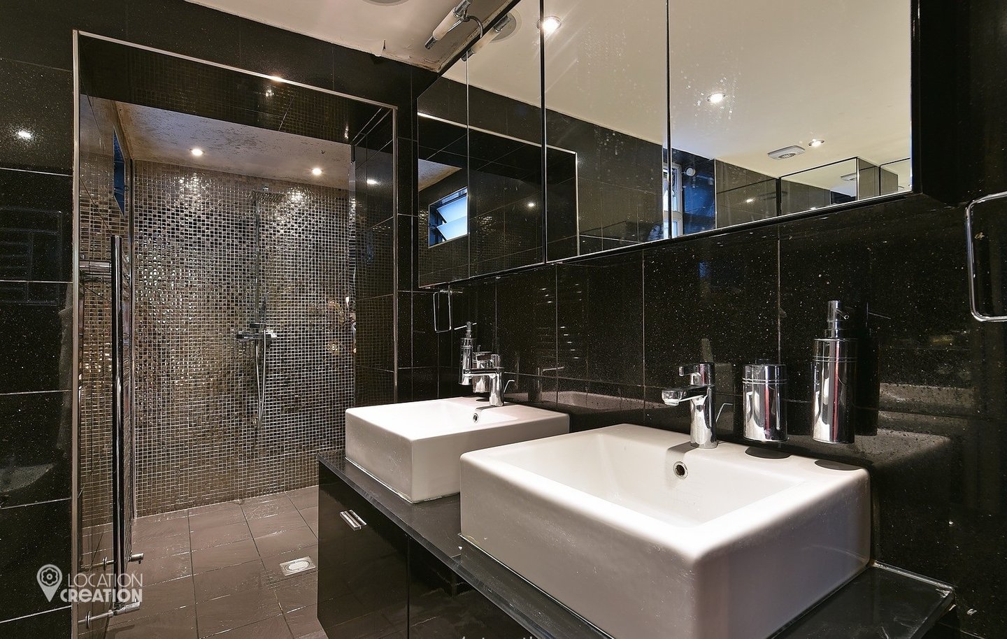 Location CretionEarls Court ParadiseBathroom