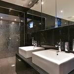 Location CretionEarls Court ParadiseBathroom