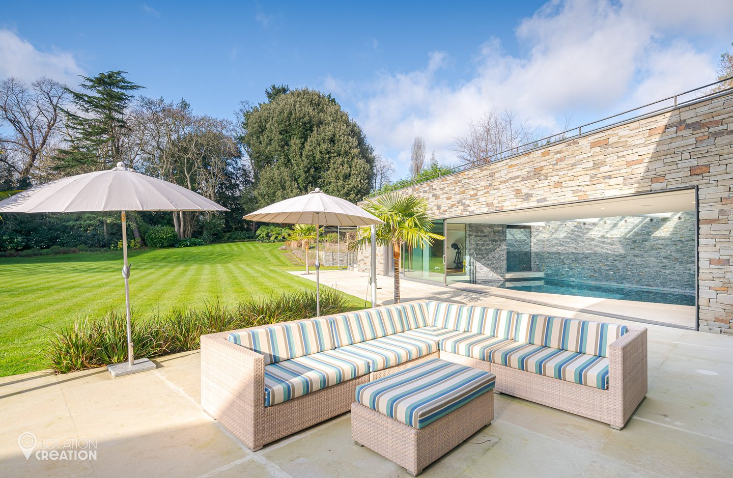 Location Creation Kingston Glass Garden Seating